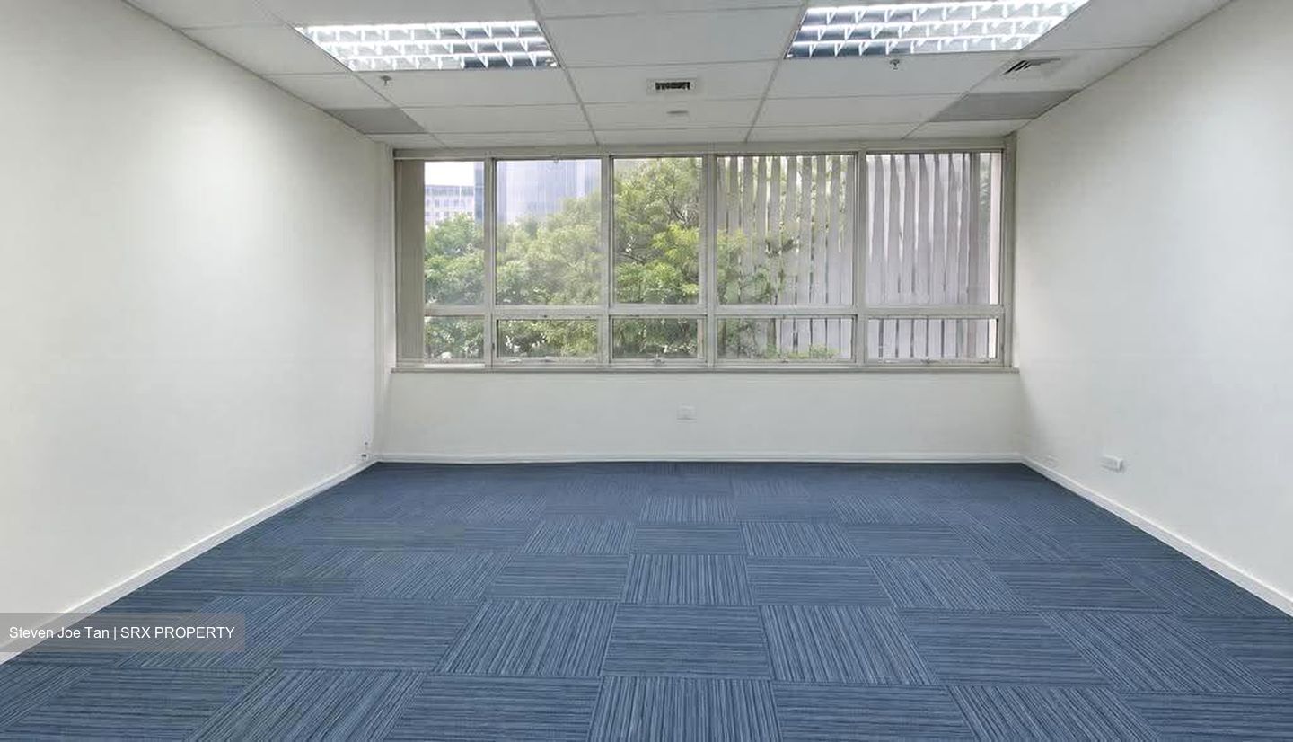 North Bridge Centre (D7), Office #622565411